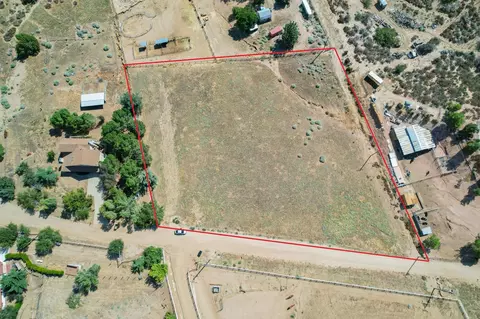 Calva Street, Leona Valley, CA 93551