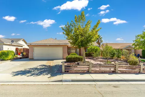 1200 Arlington Ct, Rosamond, CA 93560