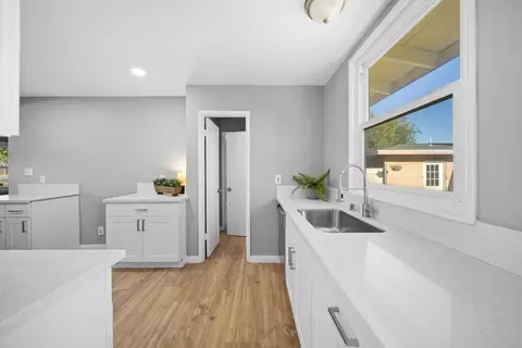 2014 Panamint St, Mojave, CA 93501 photo 9