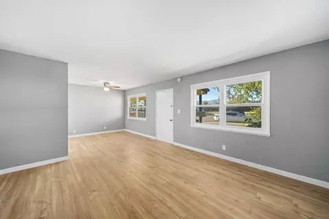 2014 Panamint St, Mojave, CA 93501 photo 4