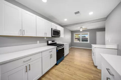 2014 Panamint St, Mojave, CA 93501 photo 7