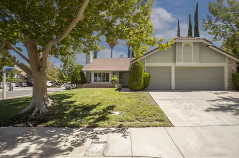 37478 Bristol Ct, Palmdale, CA 93550