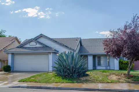 37255 Dawson Dr, Palmdale, CA 93550