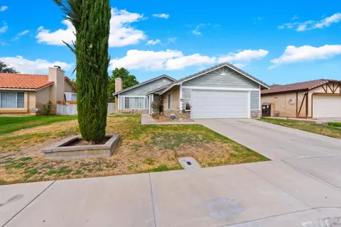 45429 18th St E, Lancaster, CA 93535 photo 2