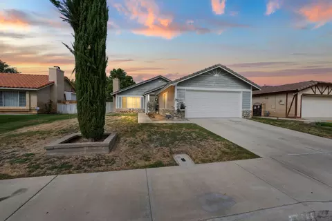 45429 18th St E, Lancaster, CA 93535