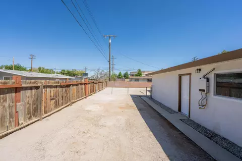2011 Oldfield St W, Lancaster, CA 93536 photo 42