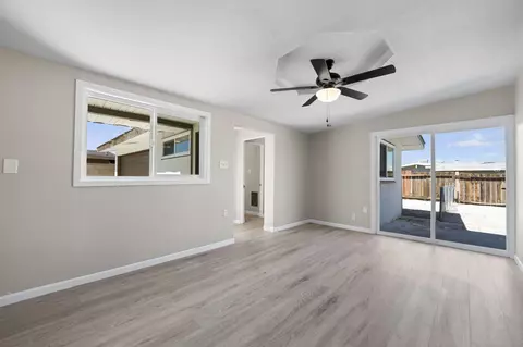 2011 Oldfield St W, Lancaster, CA 93536 photo 9