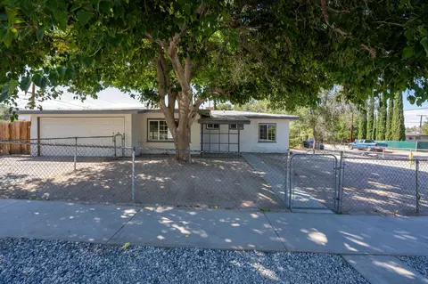 37369 5th St E, Palmdale, CA 93550