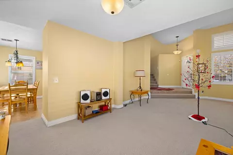 44030 17th St E, Lancaster, CA 93535 photo 6