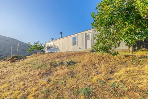 34242 28th St W, Acton, CA 93510 photo 3