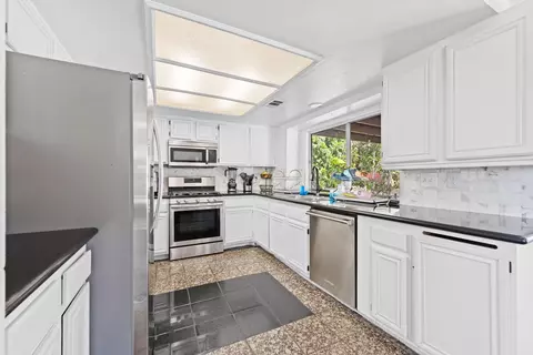 38028 26th St E, Palmdale, CA 93550 photo 18