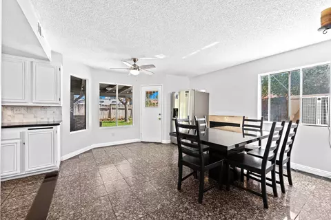 38028 26th St E, Palmdale, CA 93550 photo 15