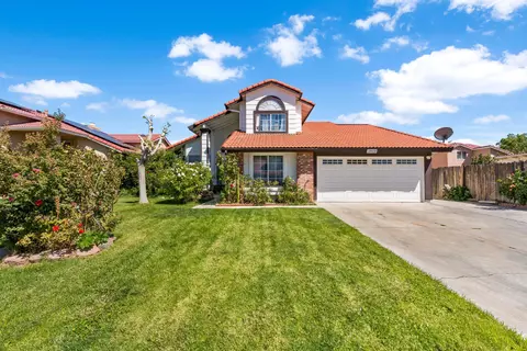 38028 26th St E, Palmdale, CA 93550 photo 2