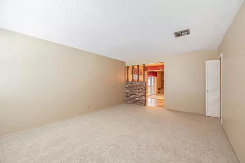 43839 Birchtree Ave, Lancaster, CA 93534 photo 4