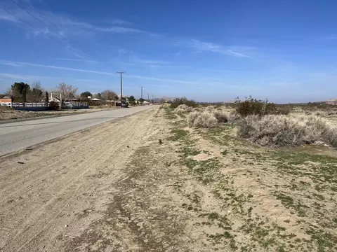 Ave N Near 177th St East, Lake Los Angeles, CA 93535