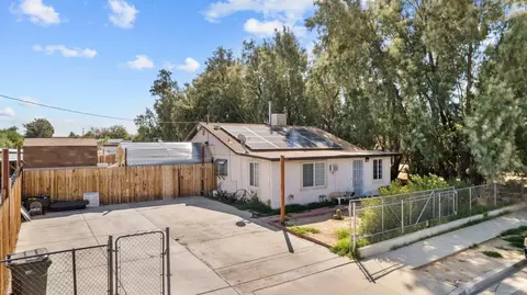 43528 6th St E, Lancaster, CA 93535