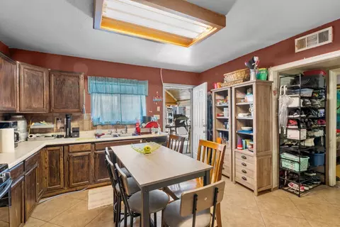 43528 6th St E, Lancaster, CA 93535 photo 16