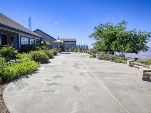 23760 El Rancho Dr, Tehachapi, CA 93561 photo 4