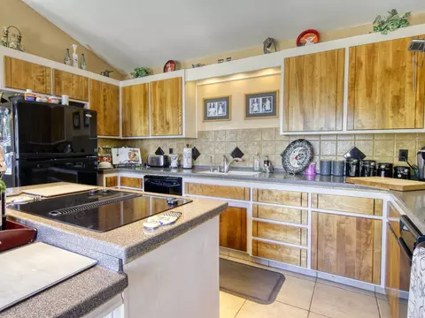 23760 El Rancho Dr, Tehachapi, CA 93561 photo 17