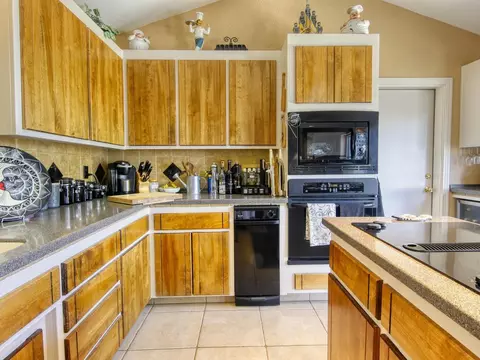 23760 El Rancho Dr, Tehachapi, CA 93561 photo 18