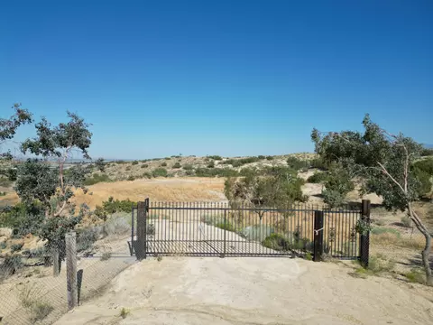 Rolling Pines Rd Road, Palmdale, CA 93550 photo 13