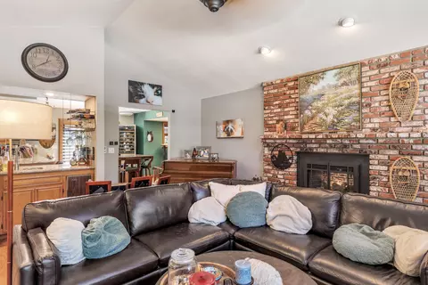 26901 Bear Valley Rd, Tehachapi, CA 93561 photo 21