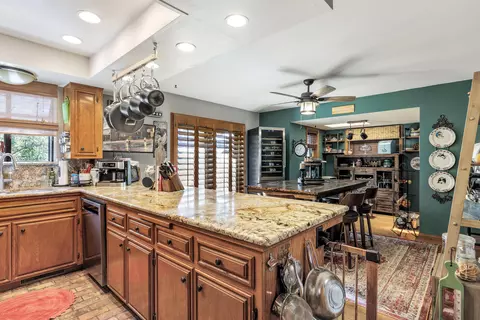 26901 Bear Valley Rd, Tehachapi, CA 93561 photo 27