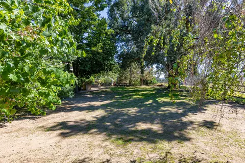 26901 Bear Valley Rd, Tehachapi, CA 93561 photo 16