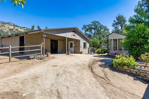 26901 Bear Valley Rd, Tehachapi, CA 93561 photo 49