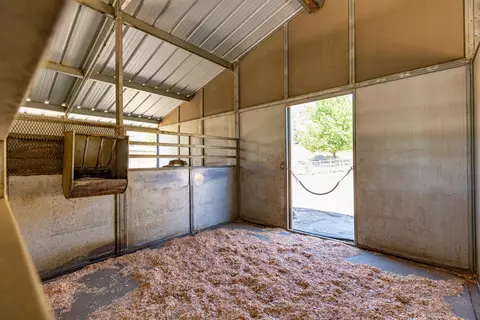 26901 Bear Valley Rd, Tehachapi, CA 93561 photo 56