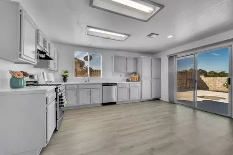 43337 33rd St E, Lancaster, CA 93535 photo 11