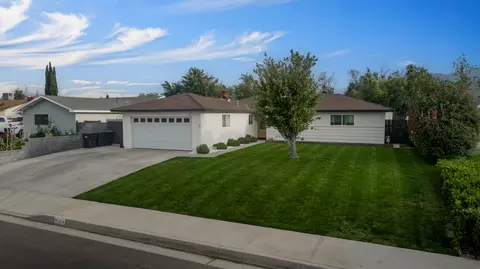614 Anita Dr, Tehachapi, CA 93561