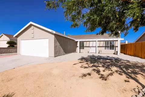 3824 Springfield Ct, Rosamond, CA 93560