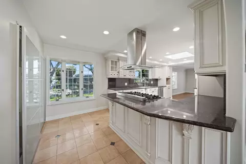 206 Lido Pl Pl, Fullerton, CA 92831 photo 9