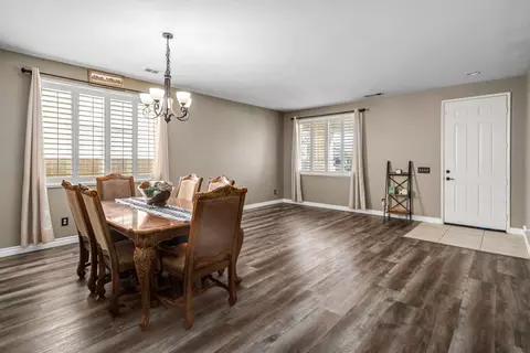 43833 Elena Ct, Lancaster, CA 93536 photo 4