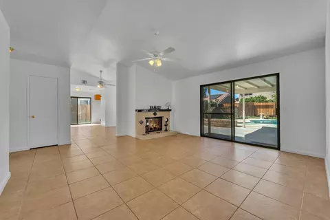 38657 28th St E, Palmdale, CA 93550 photo 10
