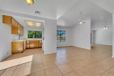 38657 28th St E, Palmdale, CA 93550 photo 15