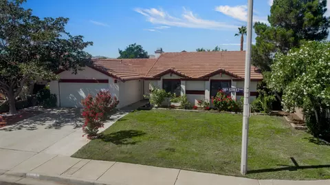 38657 28th St E, Palmdale, CA 93550 photo 3