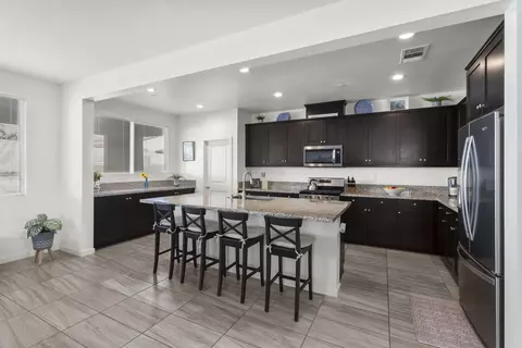45039 44th St W, Lancaster, CA 93536 photo 8