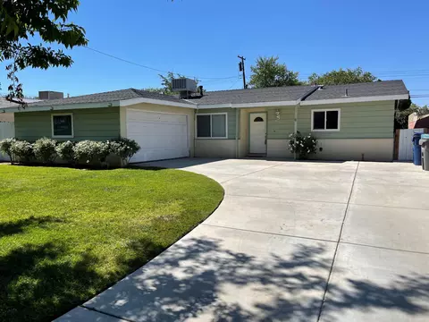 45145 16th St W, Lancaster, CA 93534