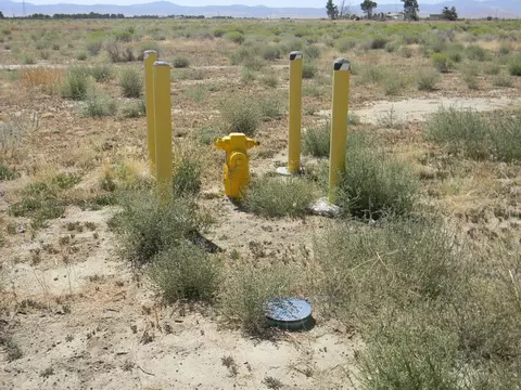 77 Th St W, Lancaster, CA 93536 photo 2