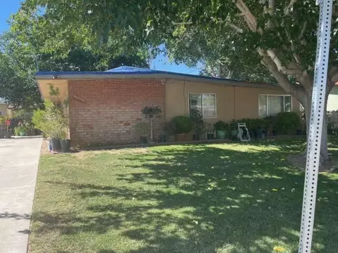 43851 Birchtree Ave, Lancaster, CA 93534 photo 2