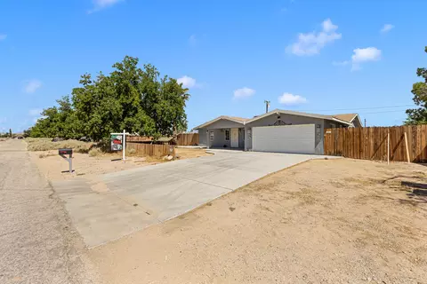 8221 Kalmia Ave, California City, CA 93505