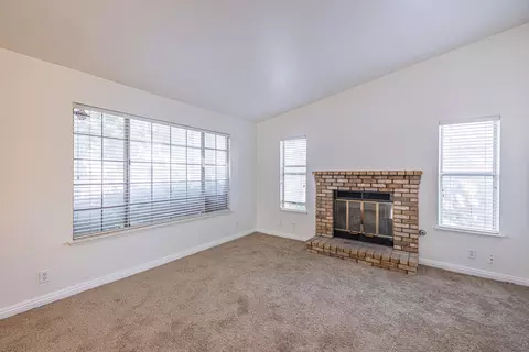 42856 Fenner Ave, Lancaster, CA 93536 photo 7