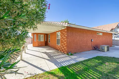 42856 Fenner Ave, Lancaster, CA 93536 photo 25