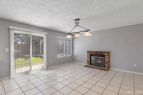 810 Elm St, Tehachapi, CA 93561 photo 6
