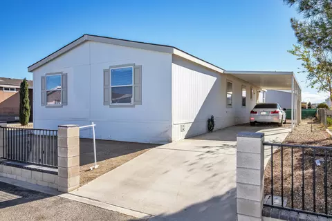 2114 Markey Way #31, Rosamond, CA 93560