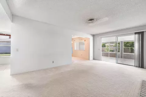 45307 Lorimer Ave, Lancaster, CA 93534 photo 6