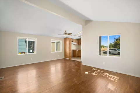 45131 28th St East St #27, Lancaster, CA 93535 photo 4