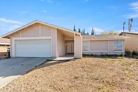 1224 Dianron Rd, Palmdale, CA 93551